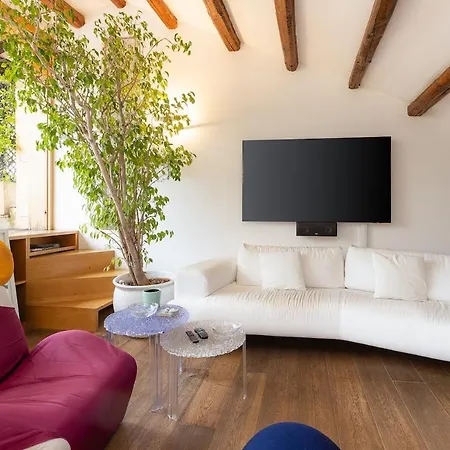 Design Duplex Penthouse With Terrace And Elevator In Monti Apartamento *