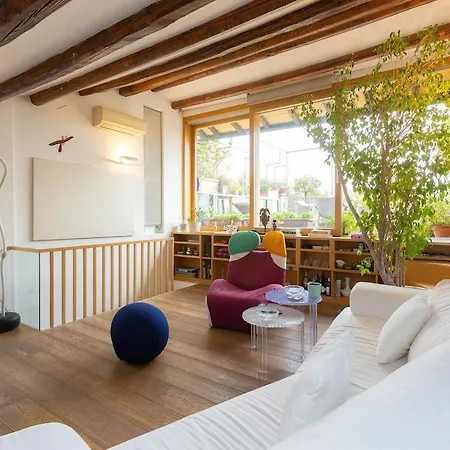 Design Duplex Penthouse With Terrace And Elevator In Monti Apartamento