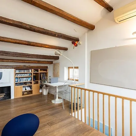 Design Duplex Penthouse With Terrace And Elevator In Monti Apartamento