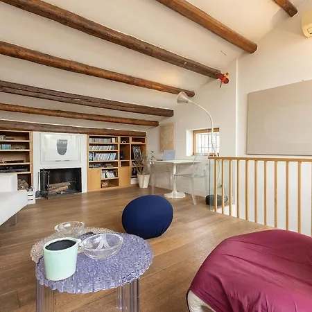Design Duplex Penthouse With Terrace And Elevator In Monti Roma